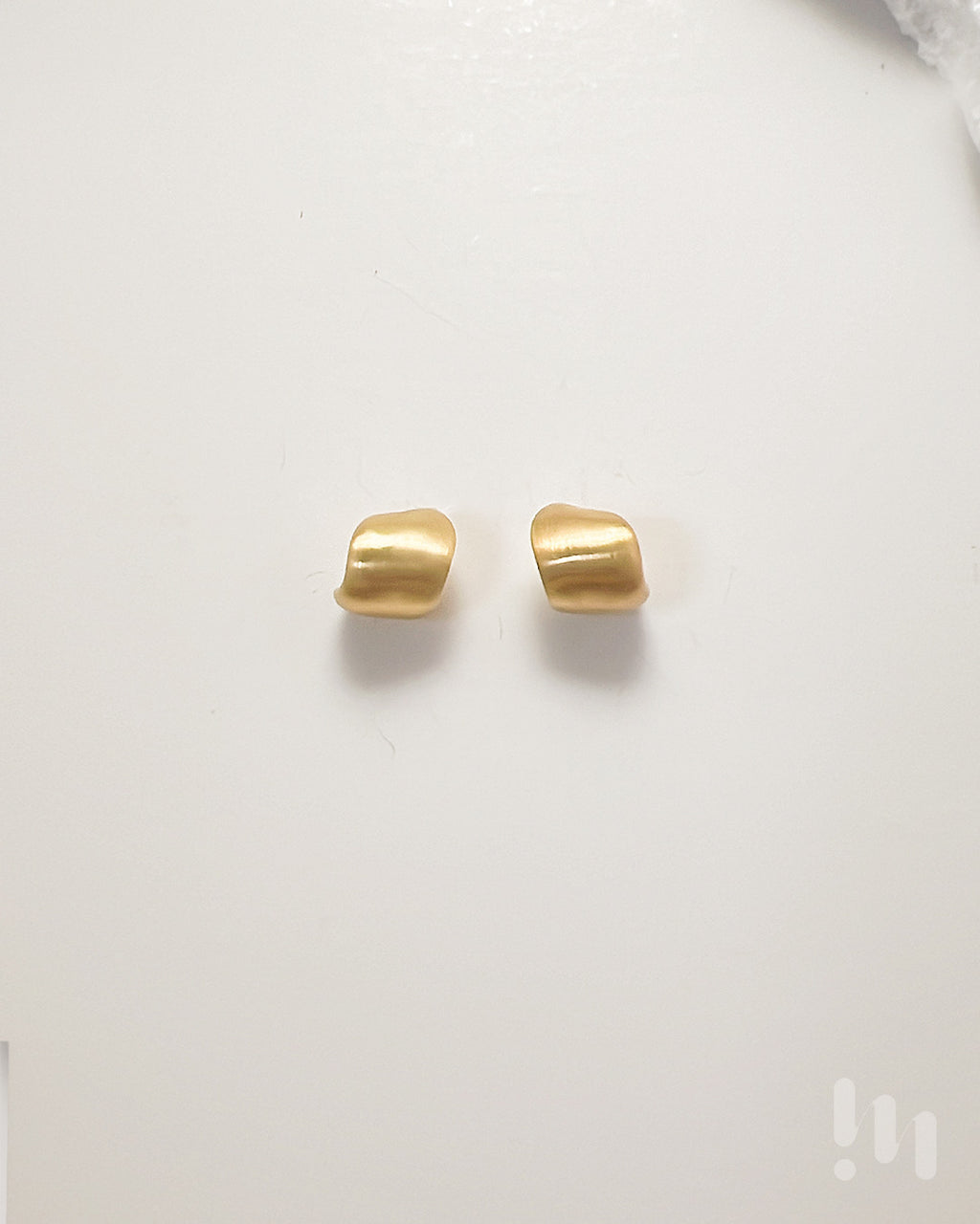 霧金弧面極簡 耳環